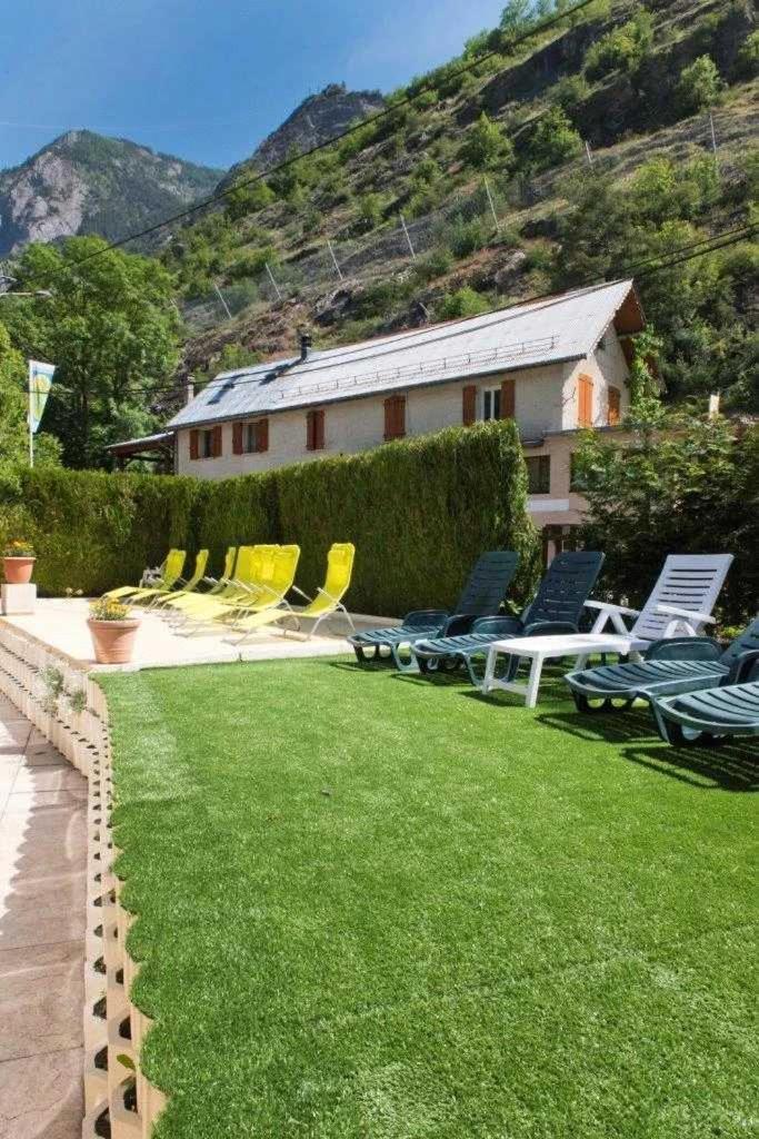 Camping 5 Etoiles - Piscine - Eeceff Le Bourg-dʼOisans Esterno foto